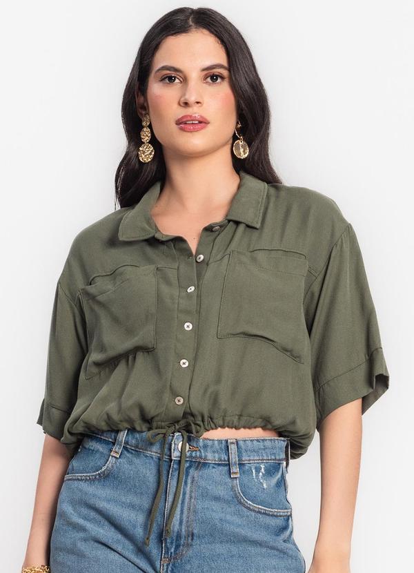 Camisa Feminina com Bolso Verde