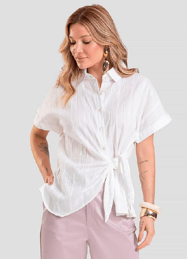 Camisa Feminina em Tricoline Bege
