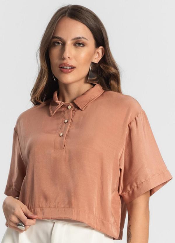 Camisa Feminina Manga Curta Marrom