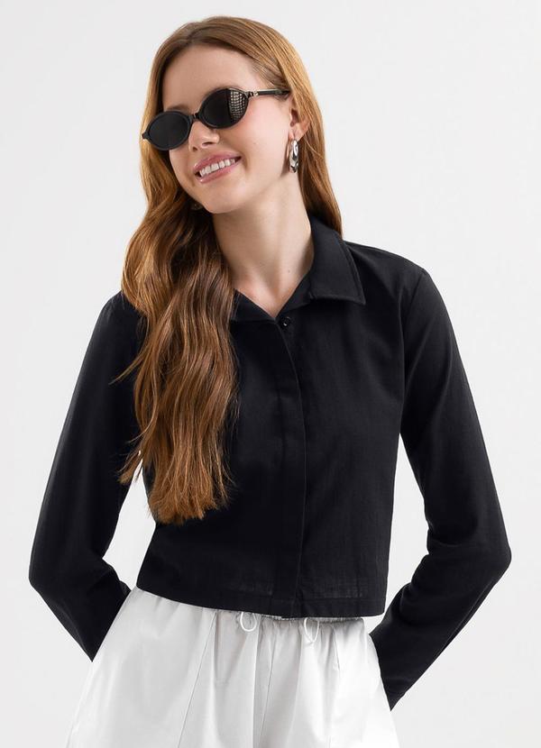 Camisa em Tecido Leve Texturizado Preto