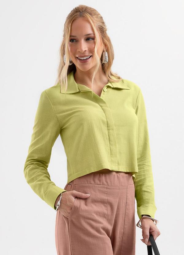 Camisa em Tecido Leve Texturizado Verde