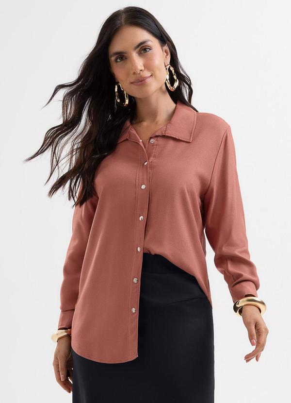 Camisa em Viscose Creponada Leve Marrom