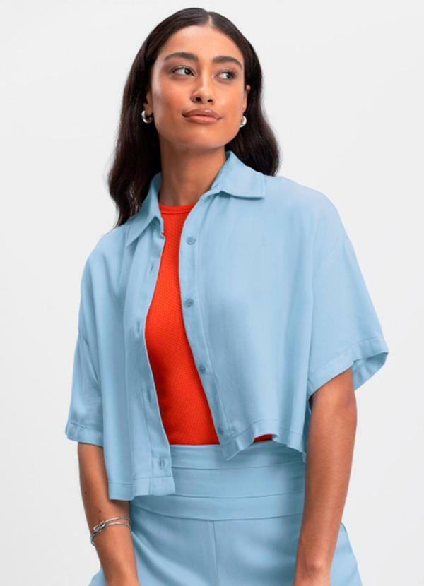 Camisa Feminina em Viscose Sarjada Azul