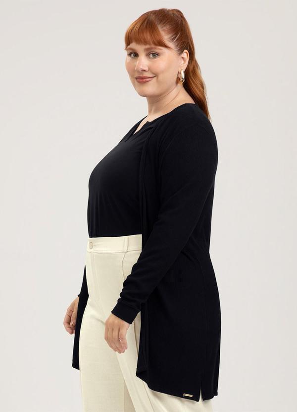 Cardigã Plus Size em Canelado Preto