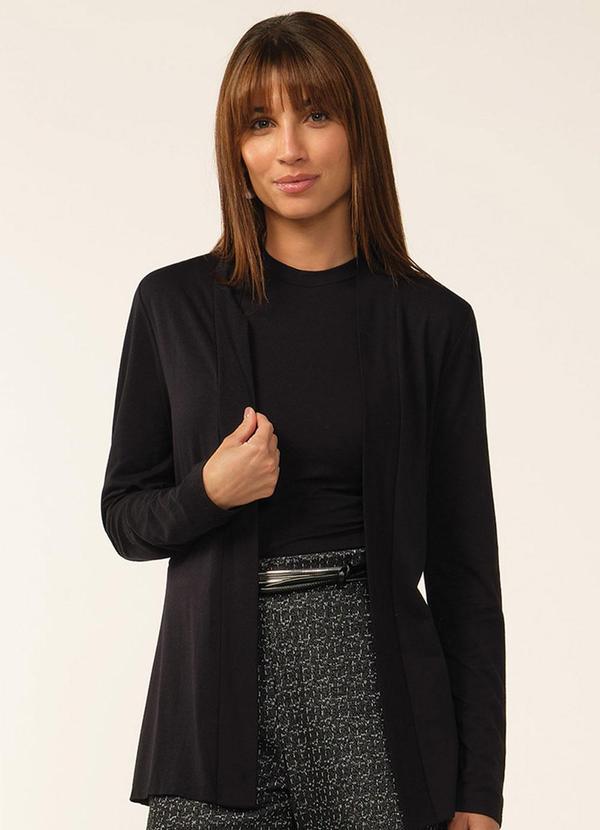 Conjunto Feminino com Regata e Cardigan Preto