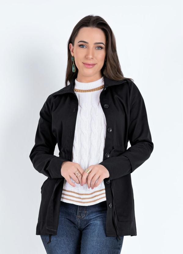 Parka Preta com Bolsos