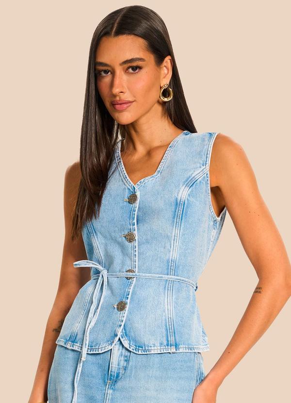 Colete Jeans Acinturado Botões Orgânicos Azul