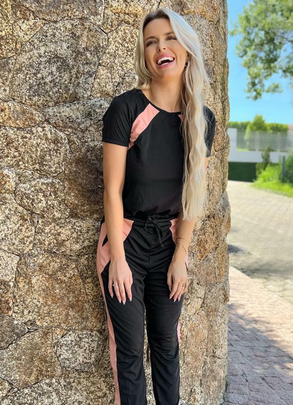 Conjunto Blusa e Calça Preto e Rosa