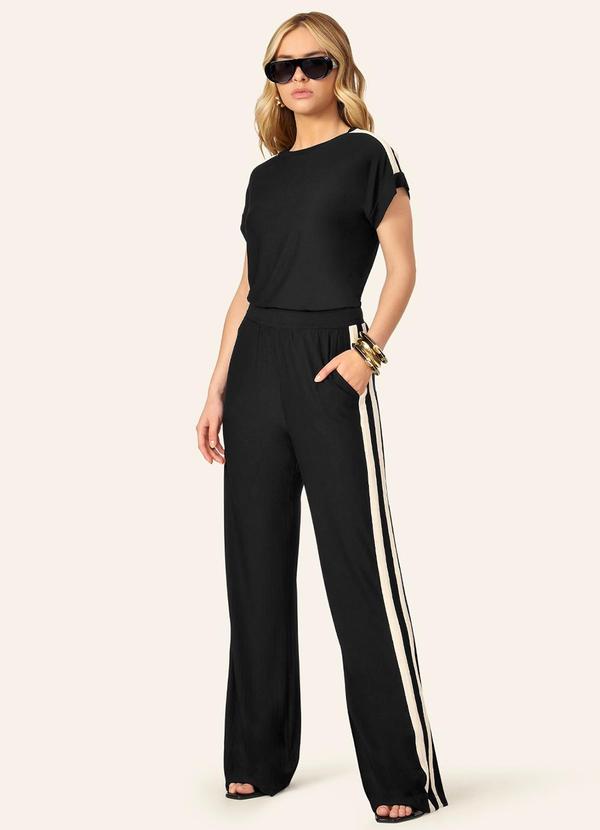 Conjunto Feminino Blusa com Calça em Visco Preto