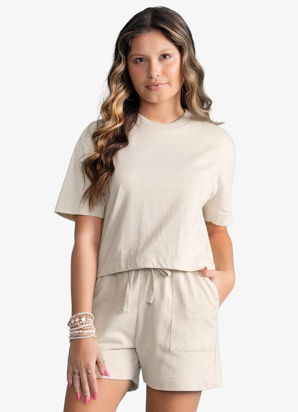 Conjunto Feminino T-Shirt Box com Shorts Bege
