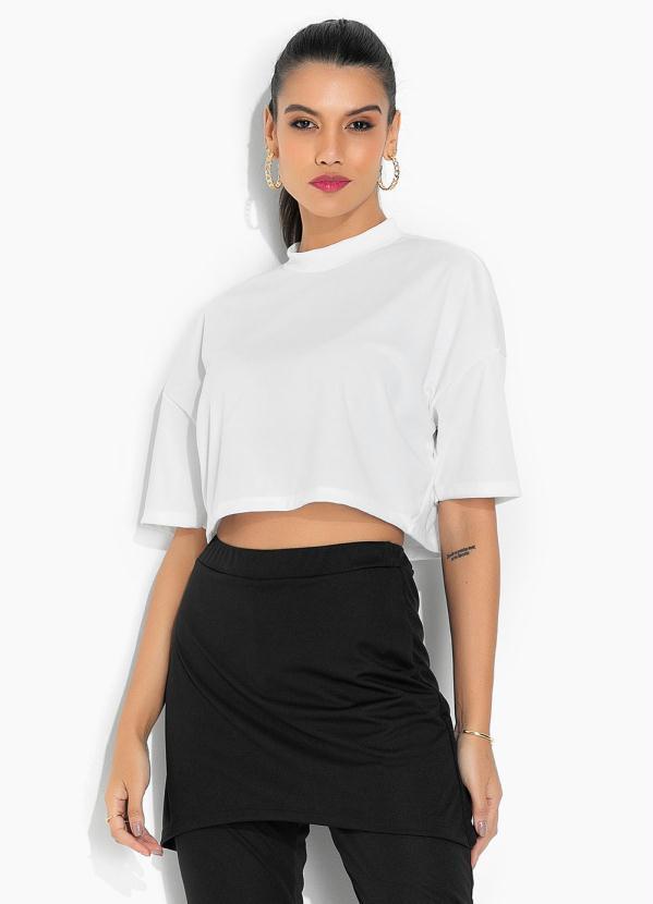 Blusa Off White com Gola e Mangas Curtas