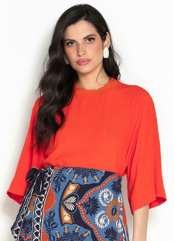 T-Shirt Básica de Crepe Laranja