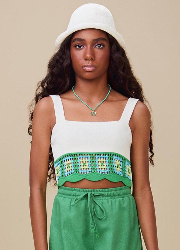Top de Tricot com Crochê Verde