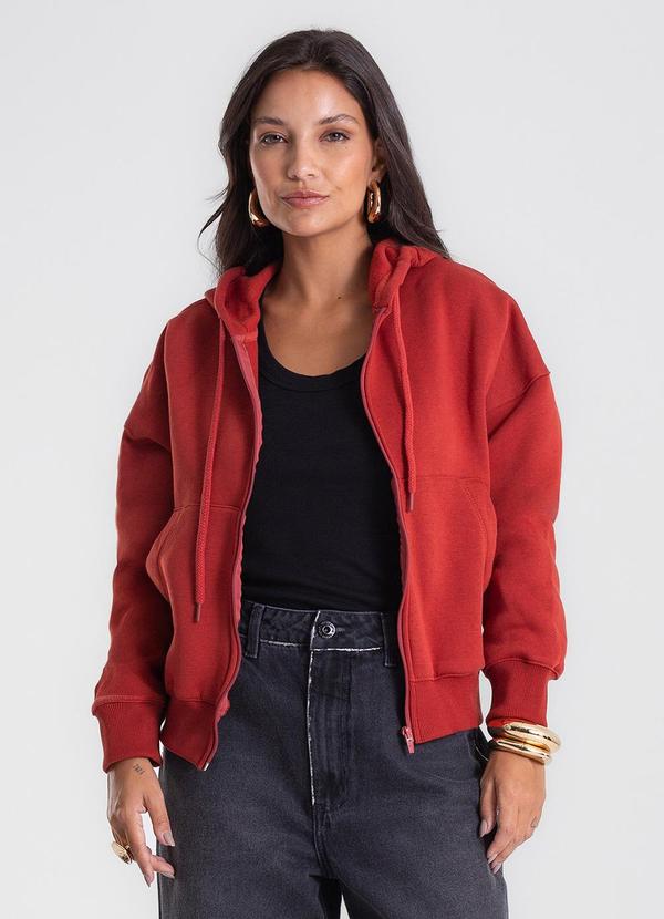 Jaqueta Feminina com Capuz Vermelho