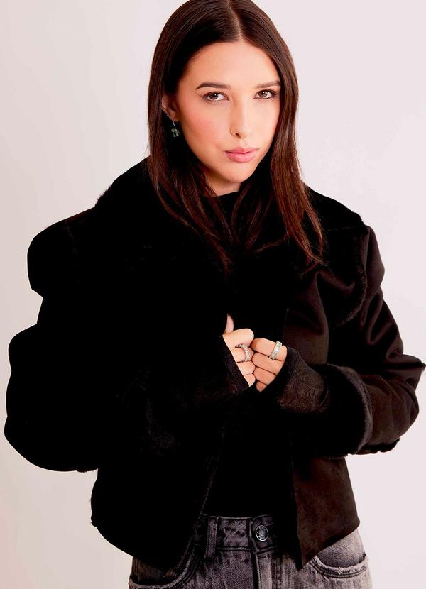 Jaqueta Soft Dupla Face em Pelo e Suede Preto