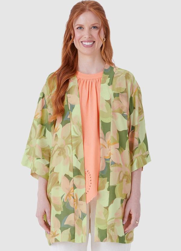 Kimono Floral em Viscose Verde Limão