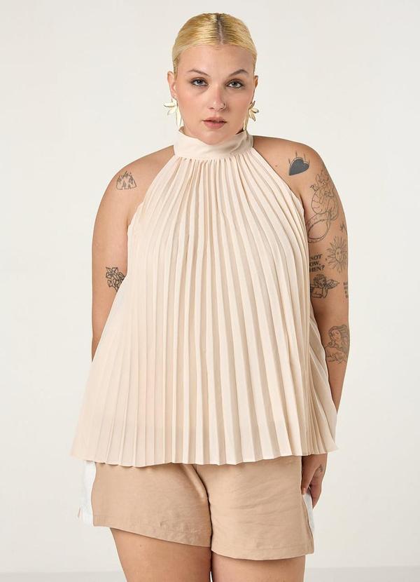 Blusa Plissada com Gola Bege Quaker