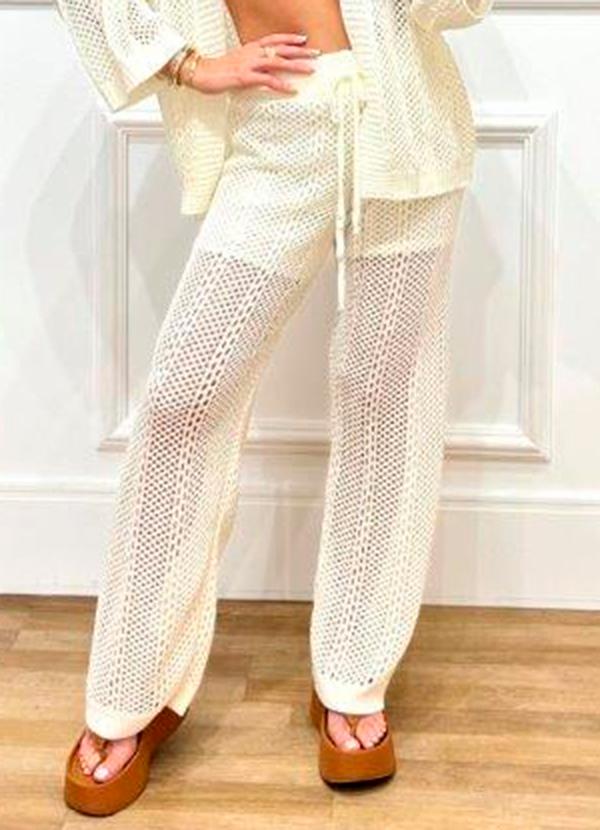 Calça em Tricot com Forro Branco