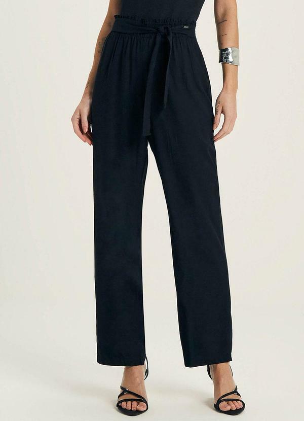Vista 2 Calça Feminina Clochard com Amarração Preto Marialícia Marialícia