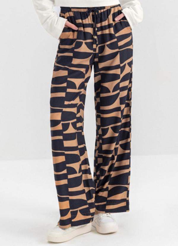 Vista 2 Calça Feminina em Viscose Marrom Essendi Essendi