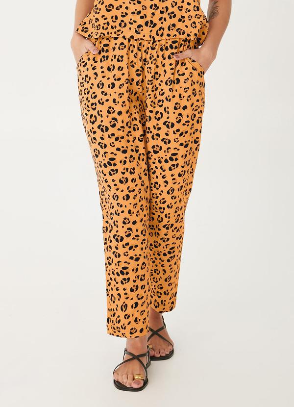 Vista 2 Calça Jogger Animal Print em Viscose Ocre Malwee Malwee