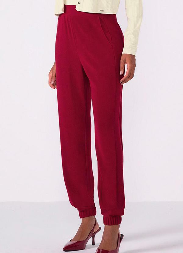 Calça Jogger Canelada com Bolsos Vermelho