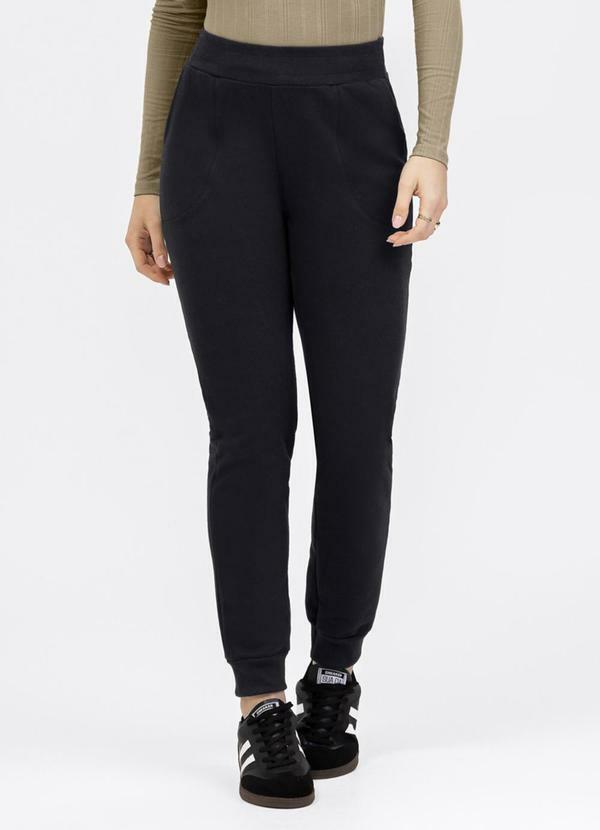 Calça Jogger em Moletom Peluciado Preto