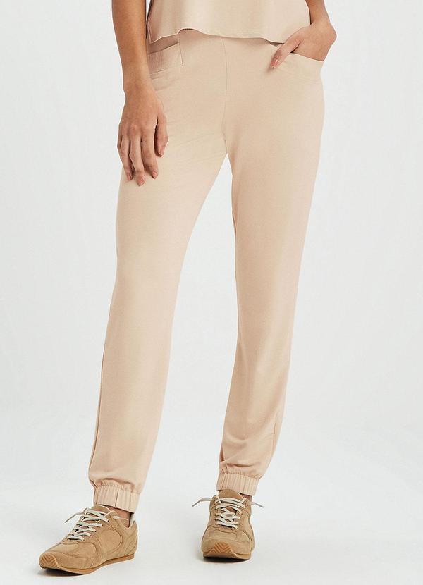 Vista 2 Calça Jogger Feminina com Bolsos Bege Marialícia Marialícia