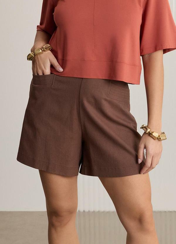 Shorts com Bolsos em Tecido com Linho Marrom