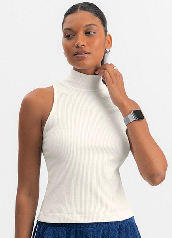Vista 2 Blusa Feminina com Gola Alta Natural Essendi Essendi
