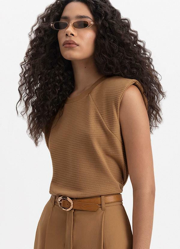 Vista 2 Blusa Feminina Muscle Tee Marrom Essendi Essendi