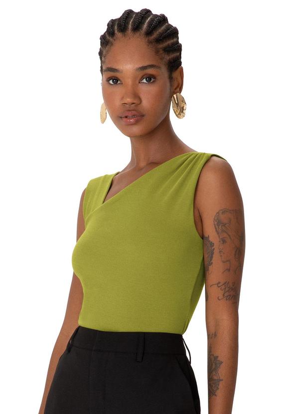 Blusa Justa Ribana Comfort Verde Pistache