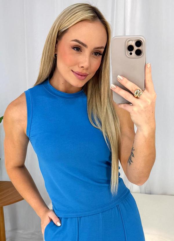 Blusa Regata Básica Gola AltaAzul