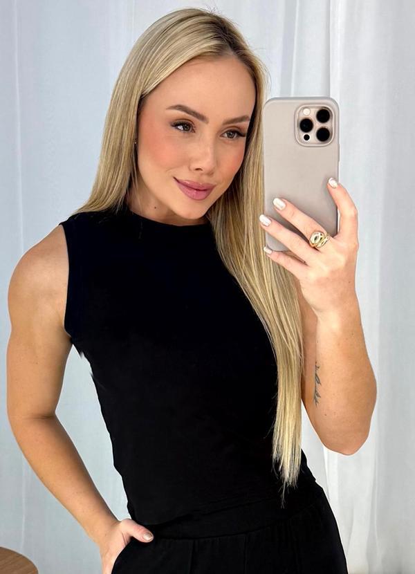 Blusa Regata Básica Gola Alta Preto