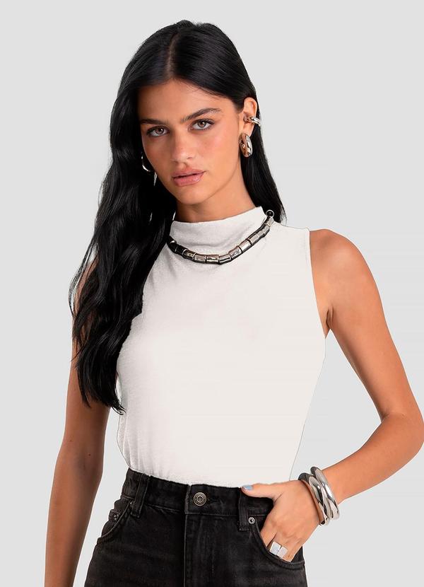 Regata Feminina com Gola Alta Bege