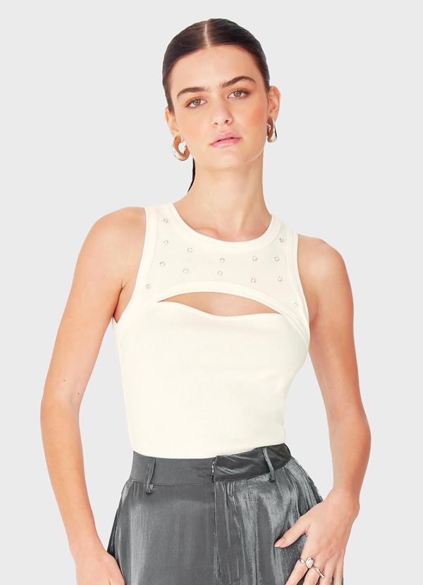Regata Justa com Rebites e Vazado Off White