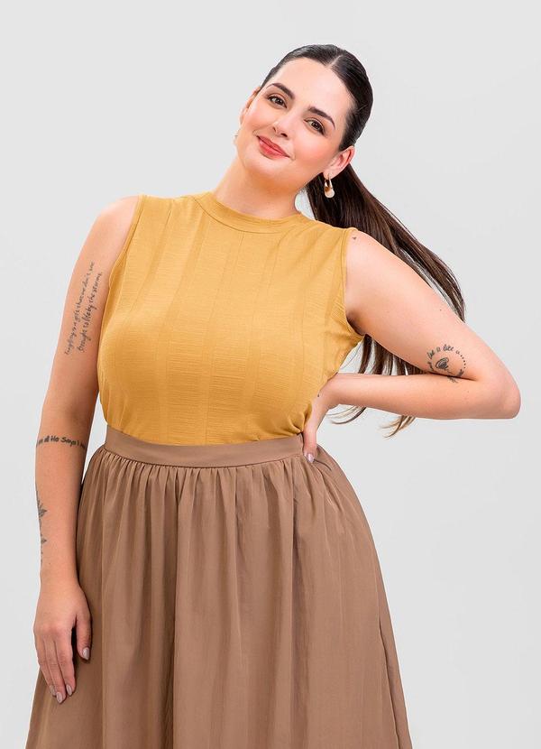 Regata Plus Size em Canelado Amarelo