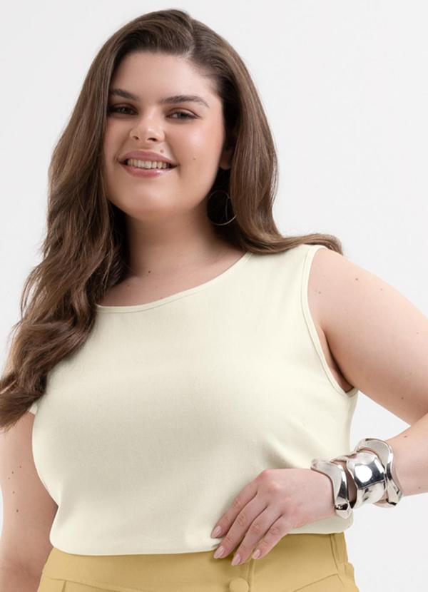 Regata Plus Size em Tecido com Linho Bege