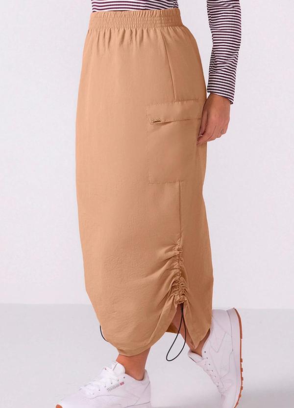 Vista 2 Saia Feminina Cargo Midi Ajustável Marrom Marialícia Marialícia