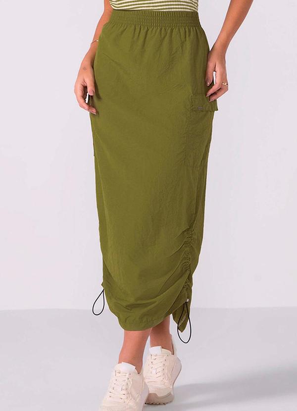 Vista 2 Saia Feminina Cargo Midi Ajustável Verde Marialícia Marialícia