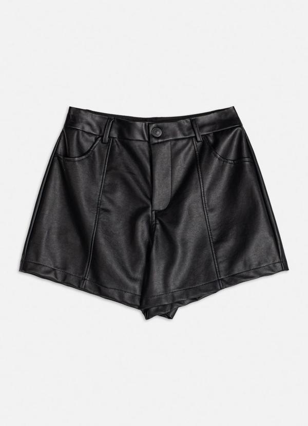 Short Fake Leather com Recortes Preto