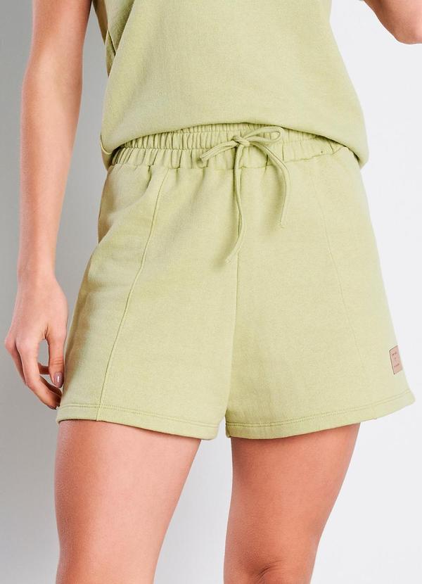 Short Moletinho Sandy Verde Olive