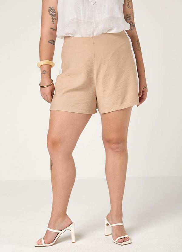 Shorts com Detalhe Lateral Nude c/ Off White