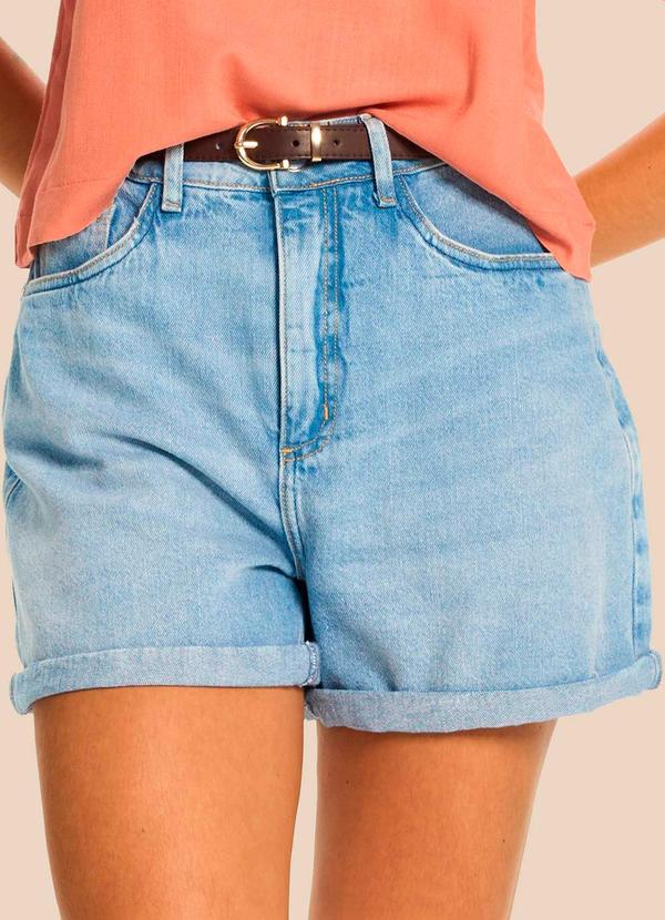 Shorts Jeans Claro com Barra Dobrada Azul