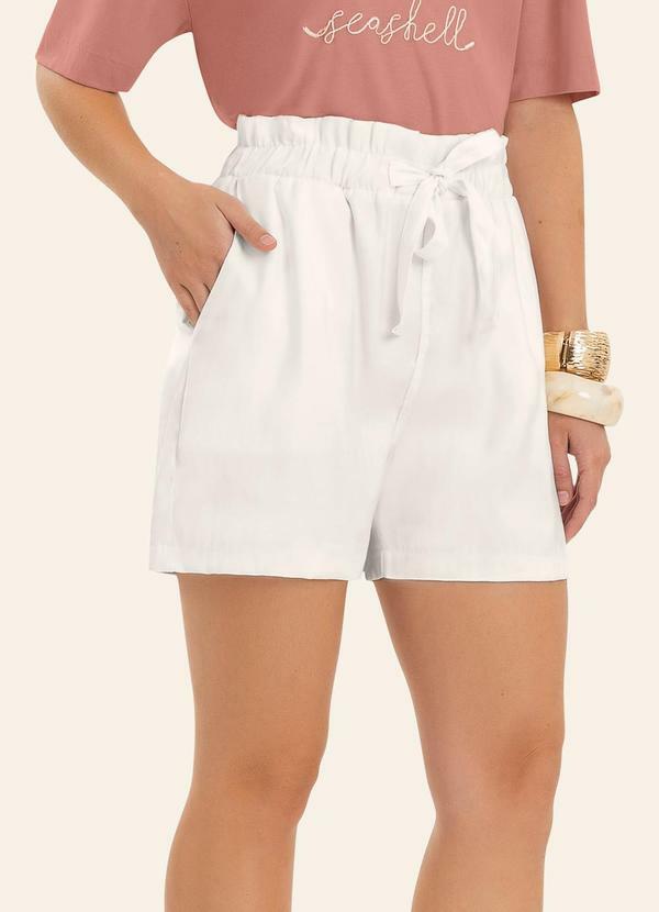 Shorts Feminino de Alfaiataria Bege