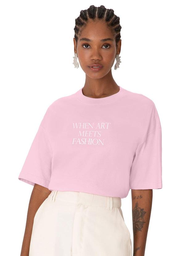 Camiseta Ampla When Art Meets Fashion Rosa Claro