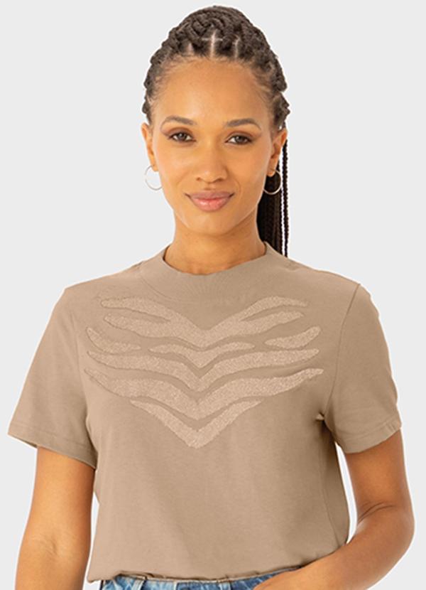 Vista 2 Camiseta Feminina Animal Print Bege Enfim Enfim