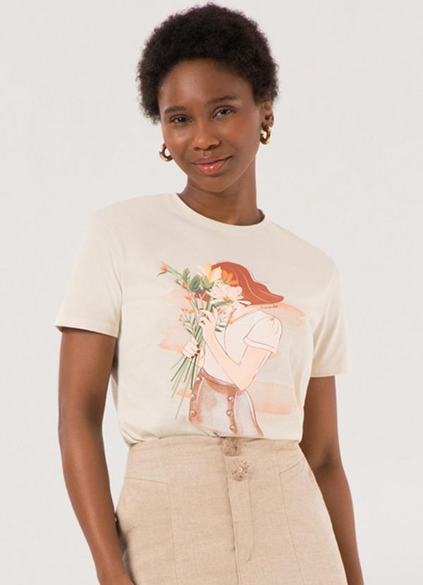 Vista 2 Camiseta Slim D com Estampa Localizada Bege Lunender Lunender
