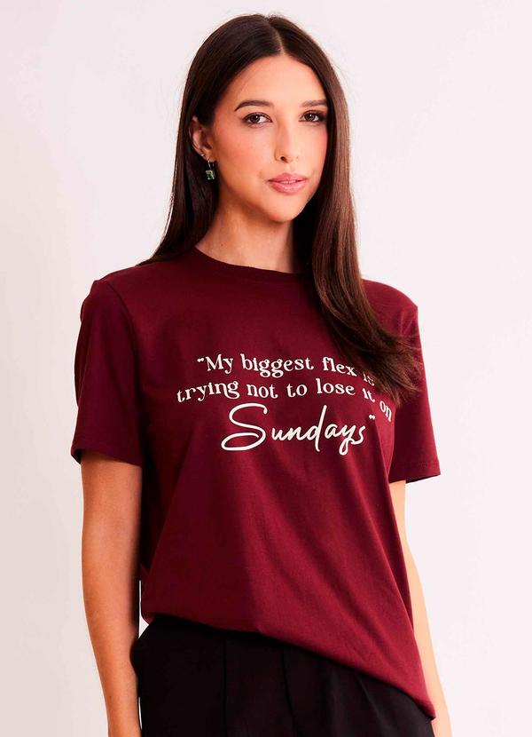 T-Shirt Allure em Meia Malha Bordô