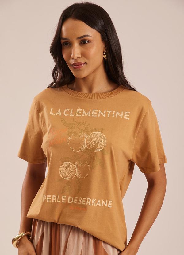 T-Shirt Estampada com Manga Curta Marrom